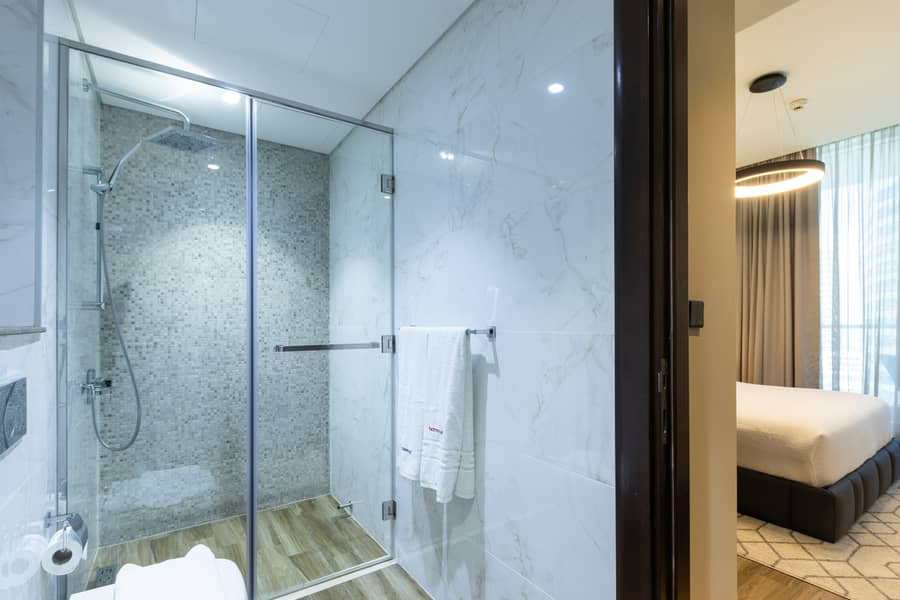 12 J ONE 1BR-17. jpg