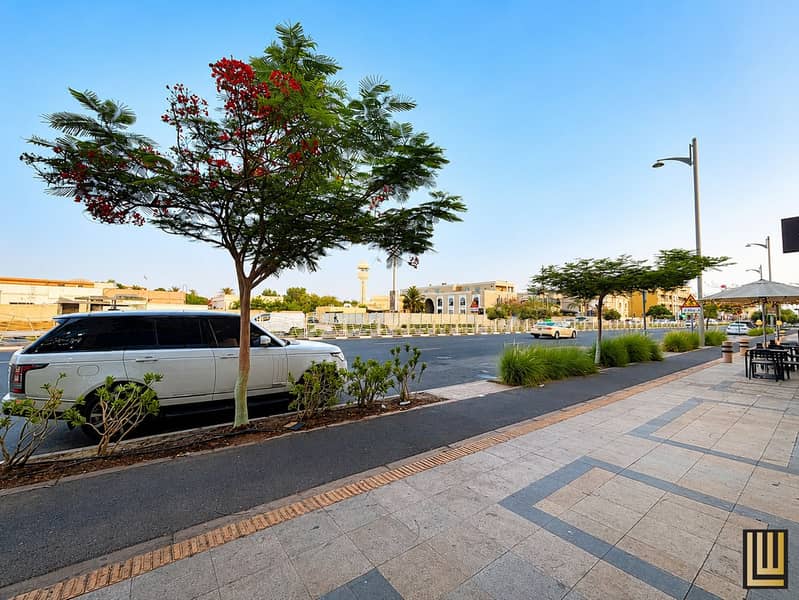 10 10_exterior_street_view. jpg