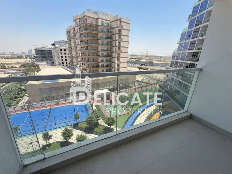 8 Balcony. jpg