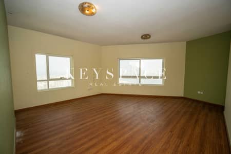 1 habitación Apartamento para en Venta en Al Majaz, Sharjah - KCB_8237. jpg 1 habitación Apartamento para en Venta en Al Majaz, Sharjah - KCB_8237. jpg