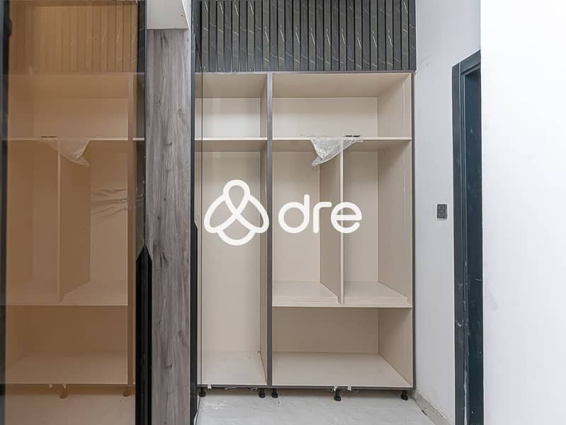 13 DRE08587. JPG
