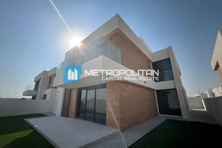 4 Bedroom Villa for Sale in Saadiyat Island, Abu Dhabi - Hot Deal | Single Row 4BR Villa | Premium Finishes 4 Bedroom Villa for Sale in Saadiyat Island, Abu Dhabi - Hot Deal | Single Row 4BR Villa | Premium Finishes