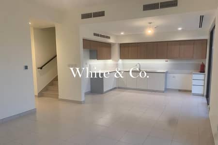 4 Slaapkamers Townhouse te Huur in Dubai South, Dubai - Rijwoning in Dubai South，Emaar South，Expo Golf Villas，Expo Golf Villas 2 (Parkside 2), 4 slaapkamers, 145000 AED - 15689504
