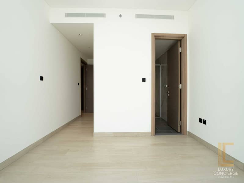 6 3BR - Crest Sobha-16. jpg