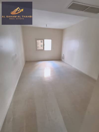 1 habitación Apartamento para en Alquiler en Al Majaz, Sharjah - WhatsApp Image 2026-06-10 at 8.53. 41 PM. jpeg 1 habitación Apartamento para en Alquiler en Al Majaz, Sharjah - WhatsApp Image 2026-06-10 at 8.53. 41 PM. jpeg