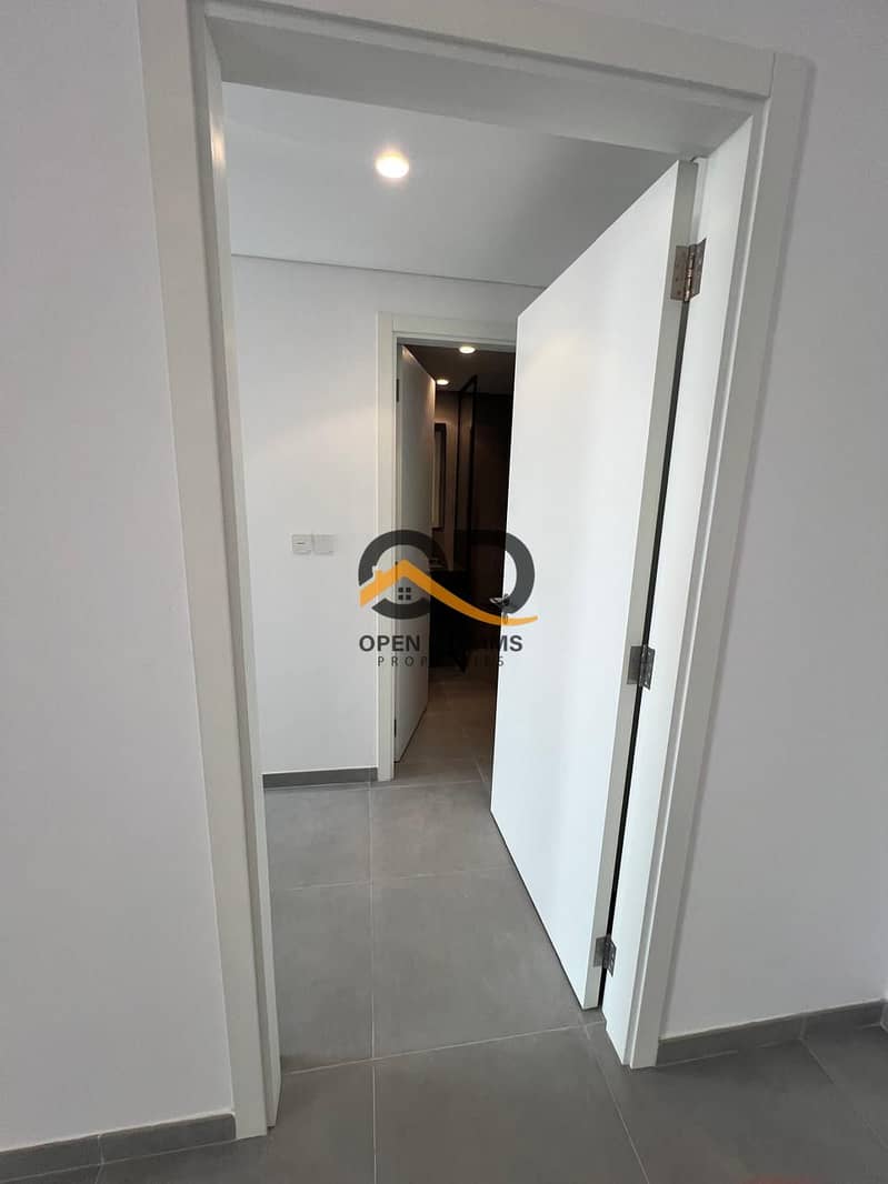 4 1000325550. jpg