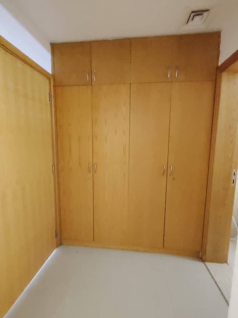 5 1000161582. jpg