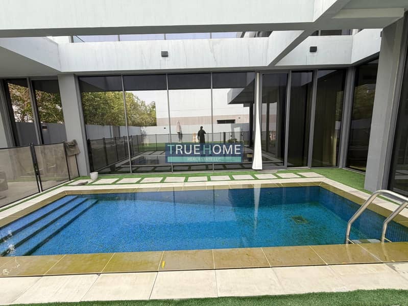 17 cdab00dc-48c7-40a0-b2f7-9ba8fa540bb1. jpg