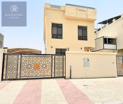 Villa de 5 chambres à à louer à Hoshi, Sharjah - WhatsApp Image 2026-07-04 at 14.42. 02 (3). jpeg Villa de 5 chambres à à louer à Hoshi, Sharjah - WhatsApp Image 2026-07-04 at 14.42. 02 (3). jpeg