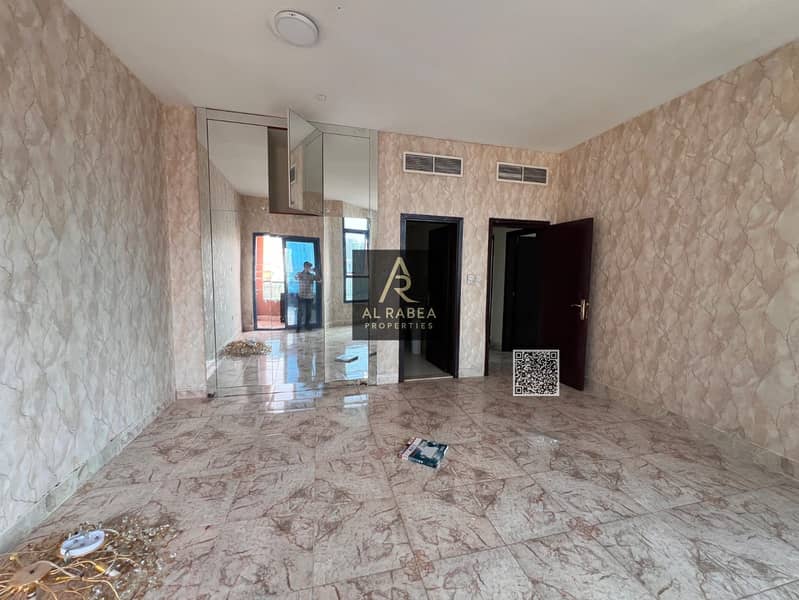 6 8919e7bd-8f62-4f7c-ba86-d6da35e048be. jpg
