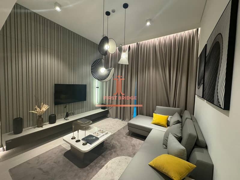 Creek and Lagoon View| Above 50th Floor| Luxury Living Creek and Lagoon View| Above 50th Floor| Luxury Living