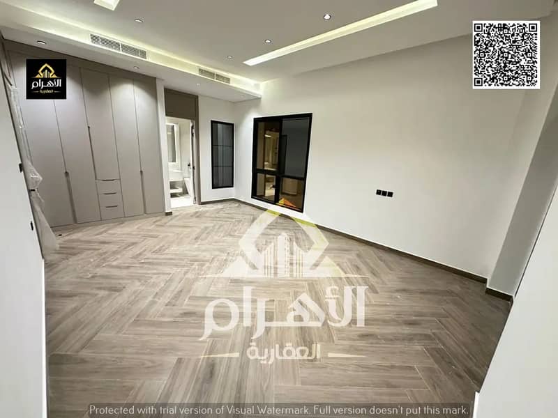 33 849587771-1066x800. webp