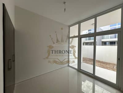 3 habitaciones Townhouse para en Alquiler en DAMAC Hills 2 (Akoya by DAMAC), Dubai - Casa adosada en DAMAC Hills 2 (Akoya by DAMAC)，Avencia, 3 dormitorios, 85000 AED - 15713452