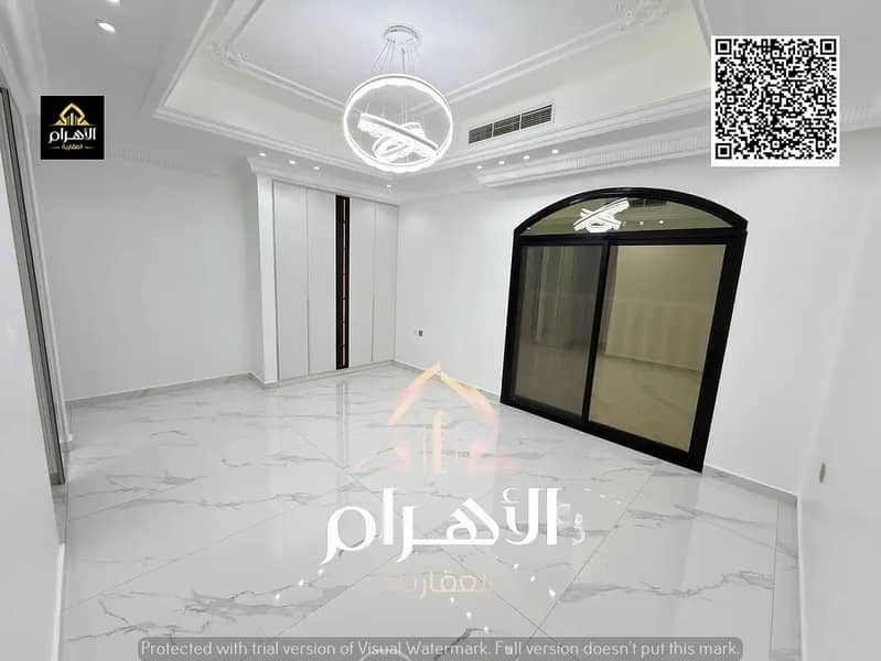 17 849243012-1066x800. webp