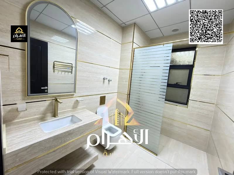 34 849243034-1066x800. webp
