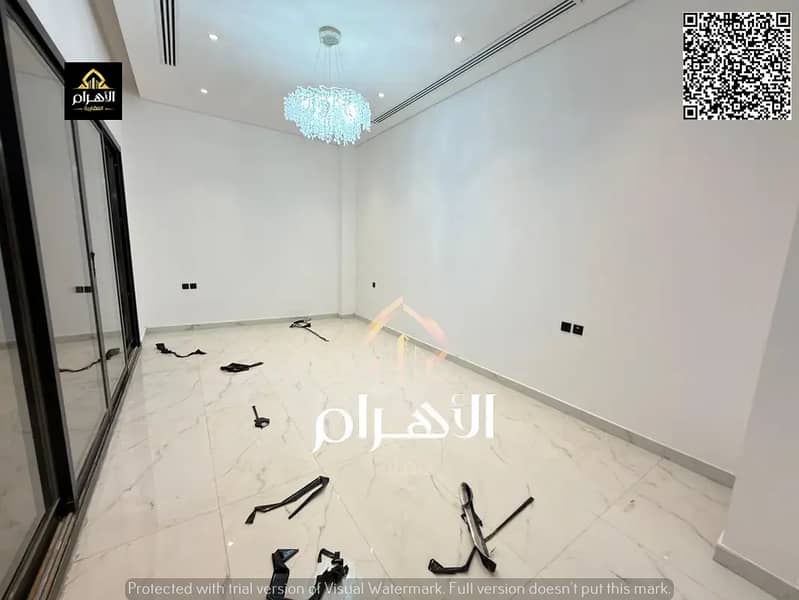 13 848990542-1066x800. webp