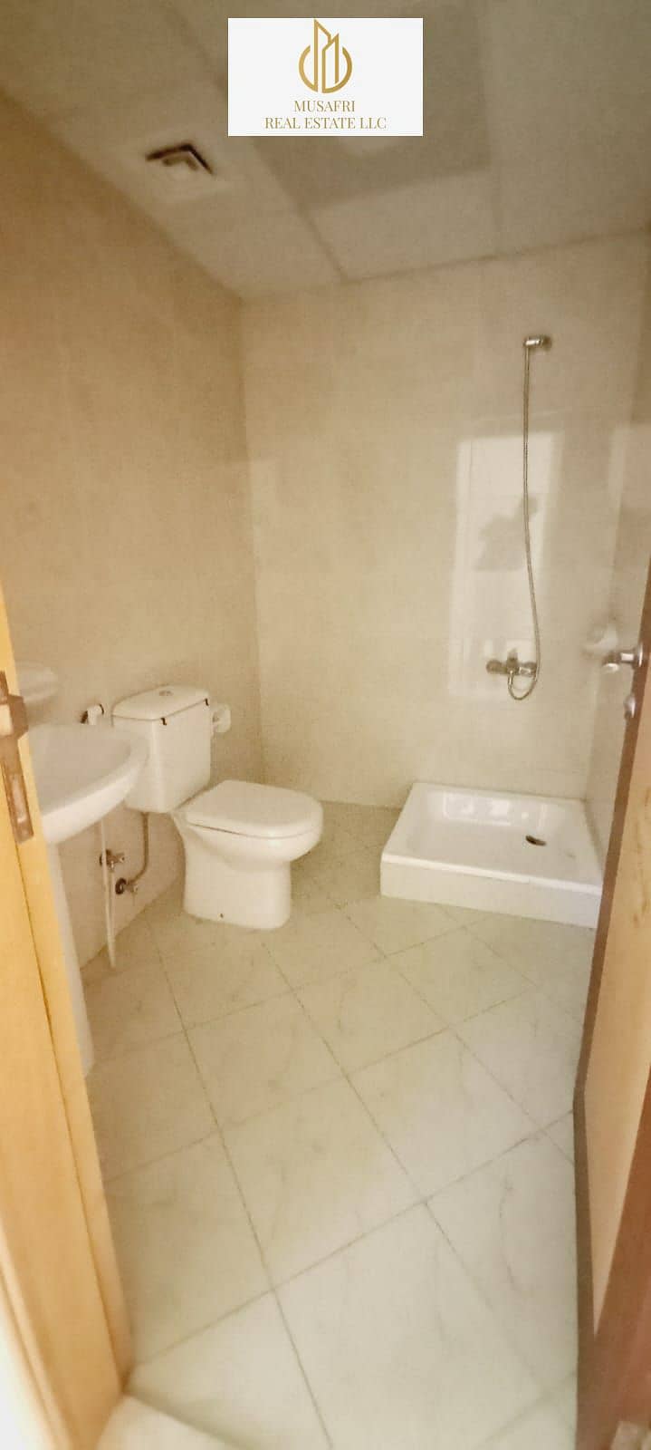 4 1001347309. jpg