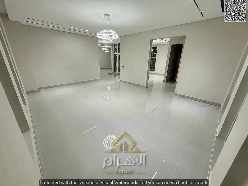 2 847784220-1066x800. webp