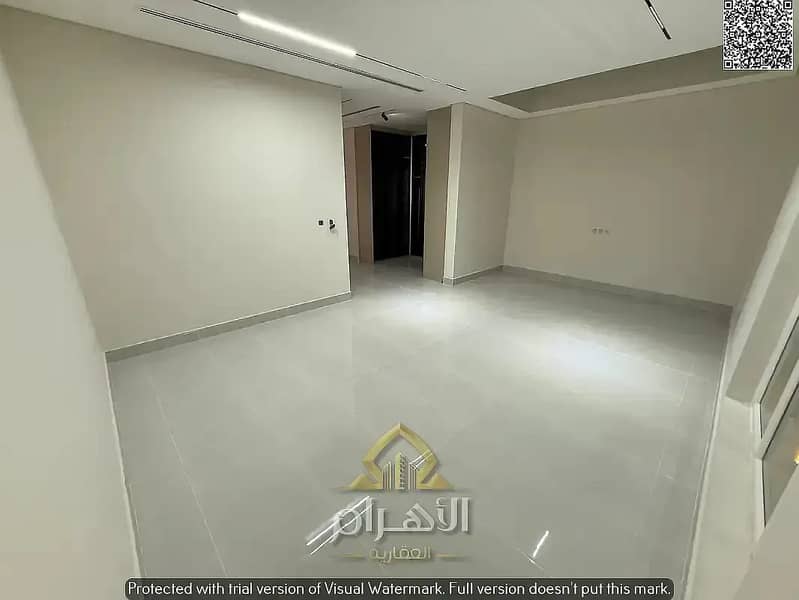 11 847785418-1066x800. webp