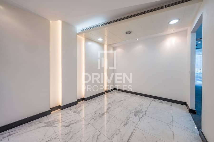 Vacant Office | 4 Cheques | Great Location Vacant Office | 4 Cheques | Great Location