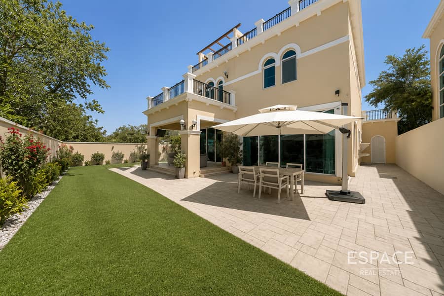 Villa a Jumeirah Park,District 9, 4 camere da letto, 330000 AED - 15715574 Villa a Jumeirah Park,District 9, 4 camere da letto, 330000 AED - 15715574