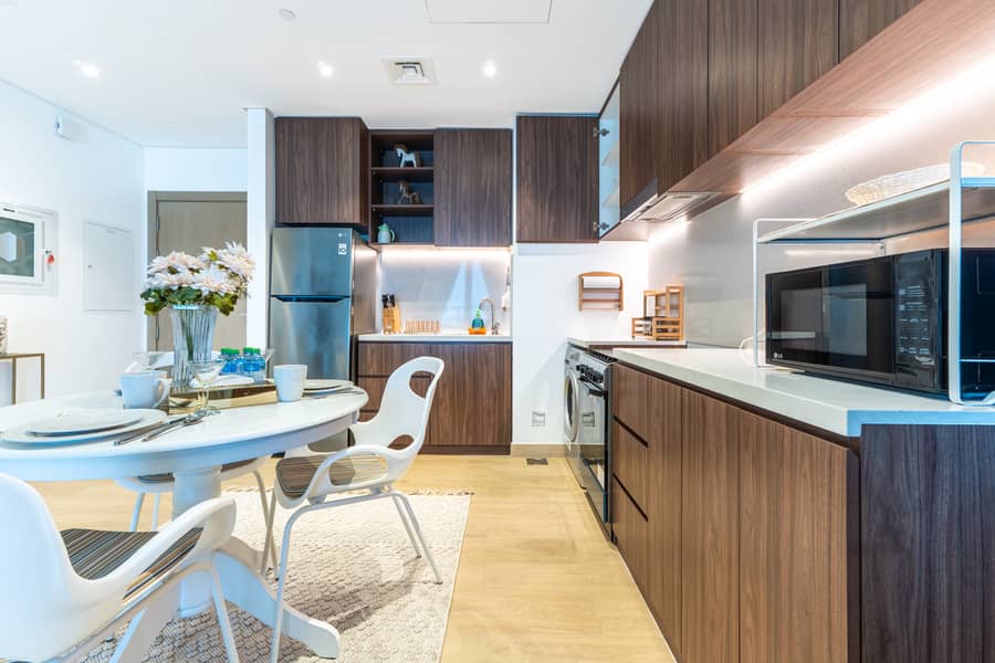 10 Kitchen and Dining 2. jpg