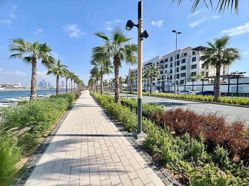 28 Beach Walkway. jpg