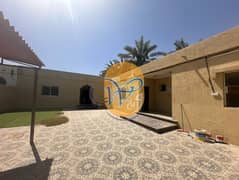 فرصة مميزة للإيجار في الظيت| 4 غرف بموقع مميز