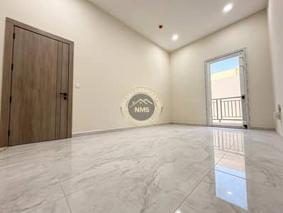 Appartement de 2 chambres à à louer à Hadbat Al Zaafran, Abu Dhabi - 4aba587d-5db0-46fe-9a6f-1eb6635a6ed0. jpg Appartement de 2 chambres à à louer à Hadbat Al Zaafran, Abu Dhabi - 4aba587d-5db0-46fe-9a6f-1eb6635a6ed0. jpg