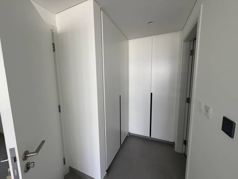 4 10236. jpg