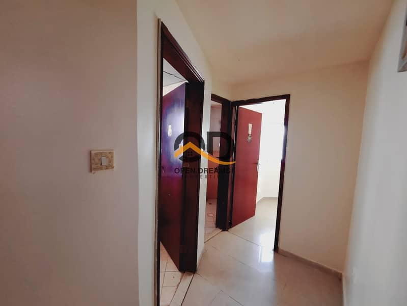 3 11464. jpg