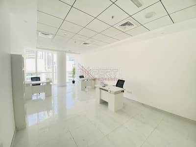 Office zum zur Miete in Business Bay, Dubai - Image 1