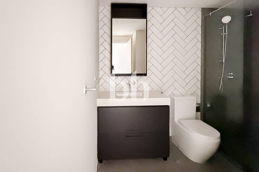 8 images image img