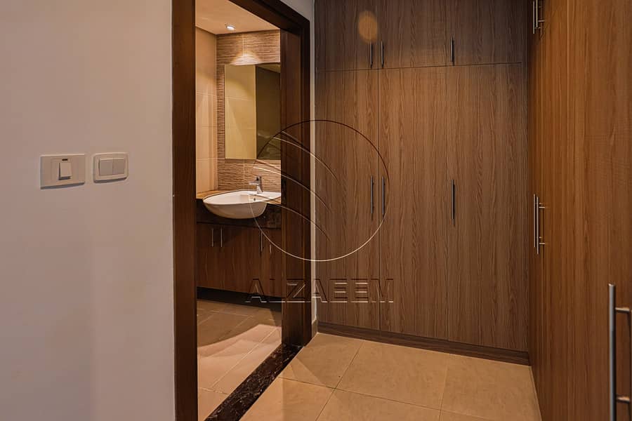14 021A0540. jpg