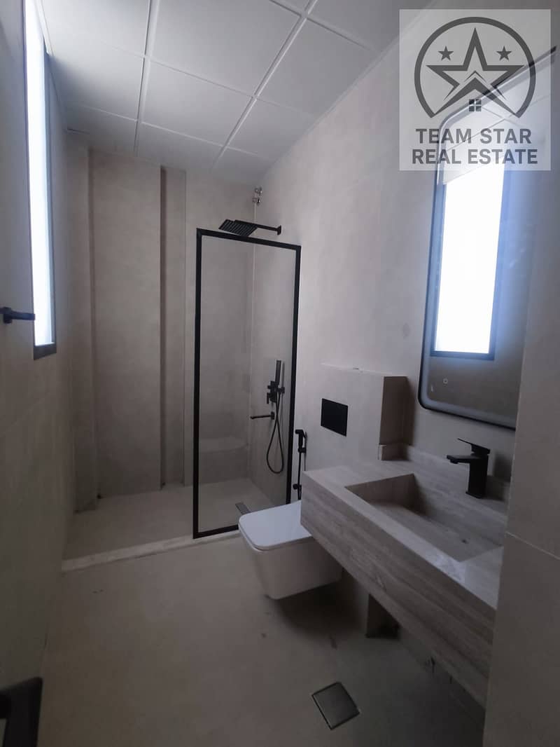 21 aed06d48-af86-4457-8915-b6a4bc8c4656. jpg