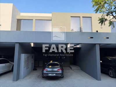 2 Bedroom Townhouse for Sale in Tilal City, Sharjah - C409C262-BED1-4536-9B42-8355E7861CF2. jpeg 2 Bedroom Townhouse for Sale in Tilal City, Sharjah - C409C262-BED1-4536-9B42-8355E7861CF2. jpeg