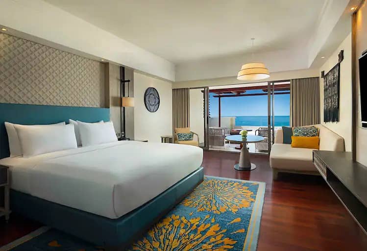 30 Suite-Ocean-View-Bedroom. jpeg
