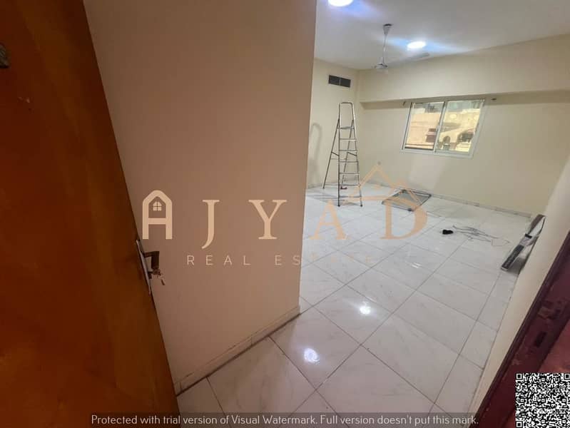 11 c948ffb8-8c84-4803-9d2b-32ae4aed9472. jpg