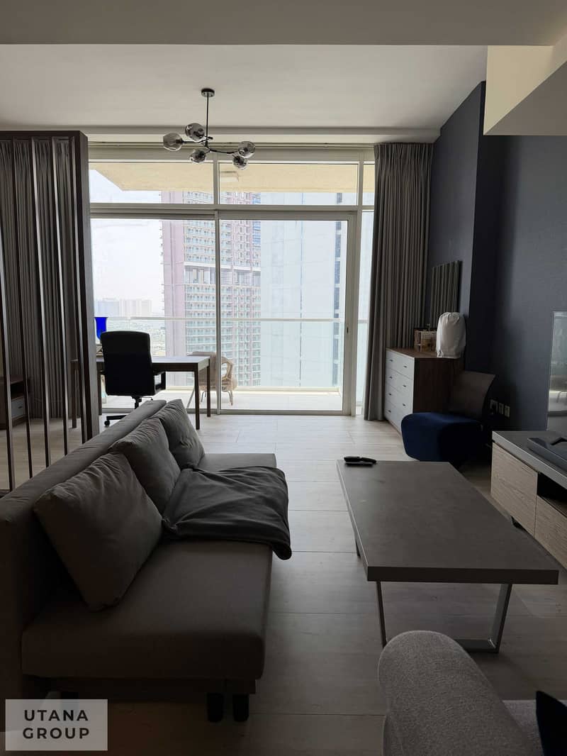 3 living area. jpeg