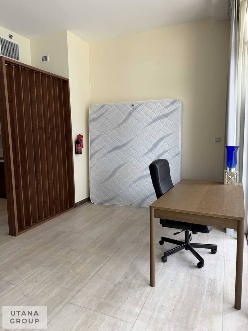 6 bedroom. jpeg