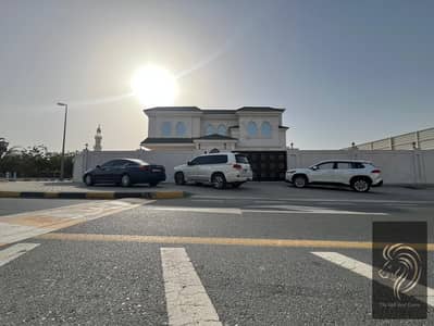 7 Camere Villa in Affitto a Al Noaf, Sharjah - WhatsApp Image 2026-07-05 at 5.20. 20 AM. jpeg 7 Camere Villa in Affitto a Al Noaf, Sharjah - WhatsApp Image 2026-07-05 at 5.20. 20 AM. jpeg