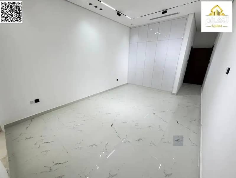 12 batch_844117443-1066x800. webp