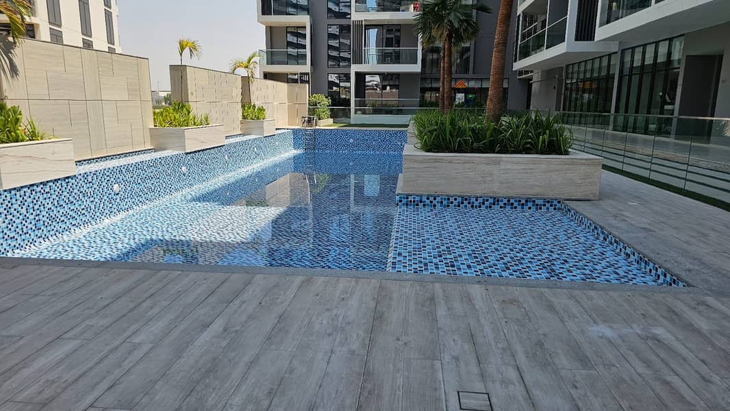 39 Swimming Pool. jpeg