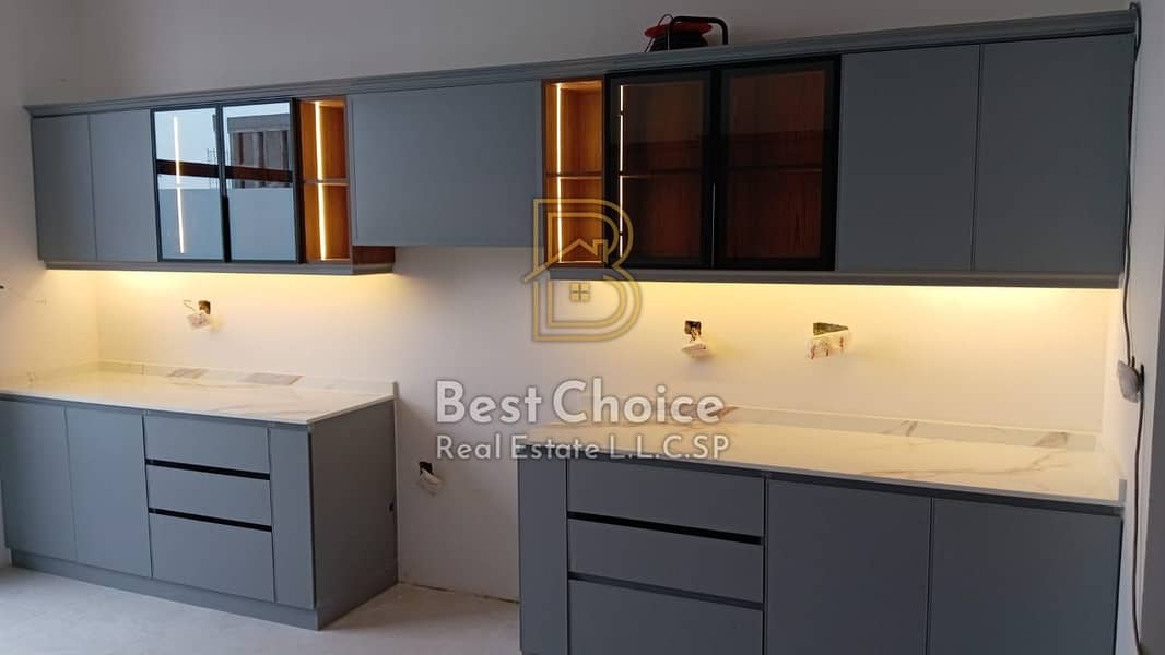 6 fd879460-6982-4cc0-bc5e-4ec3289d0b6a. jpg