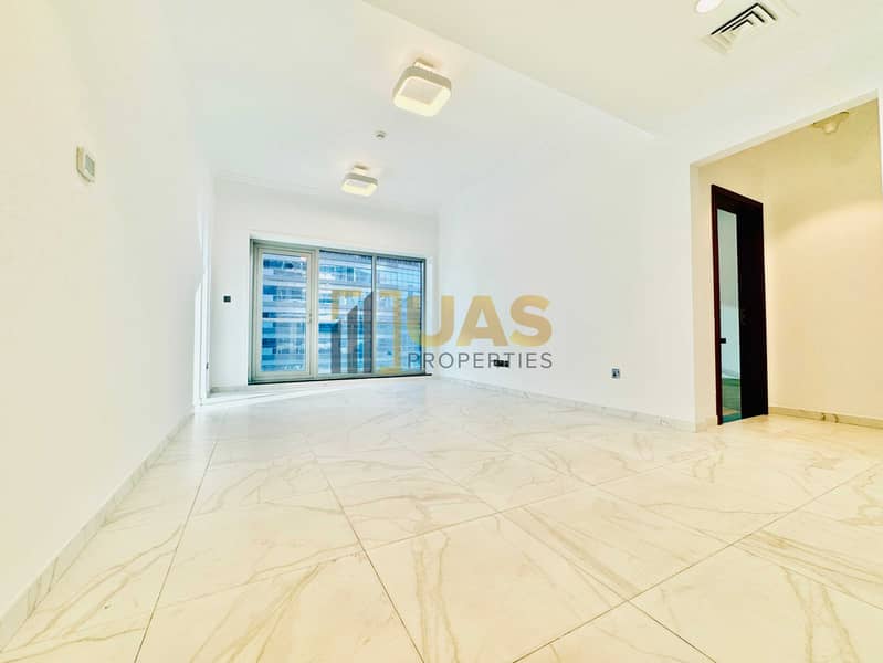 Luxury Apartment | Near Metro | Kitchen Appliances