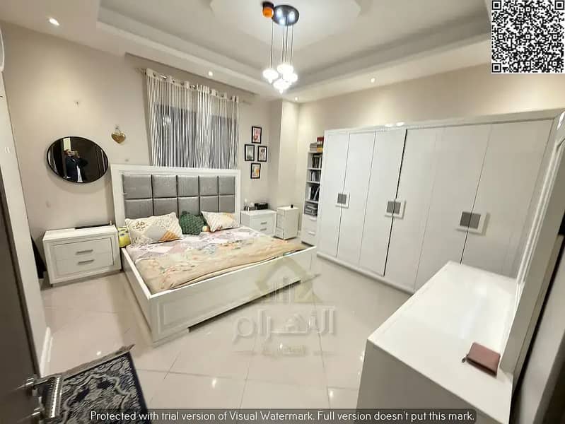 11 848767910-1066x800. webp