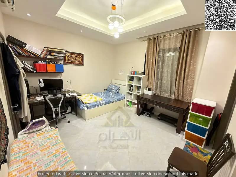 13 848767927-1066x800. webp