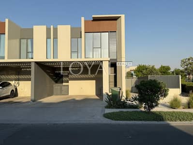 4 Bedroom Townhouse for Rent in Dubailand, Dubai - da521b35-01b8-4f0c-8698-4df5d8bceb41. jpg