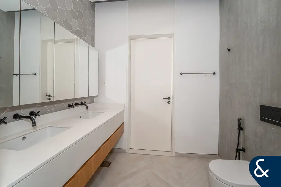 Treeline View | 2 Bed + Maid's | 1,546 Sq Ft