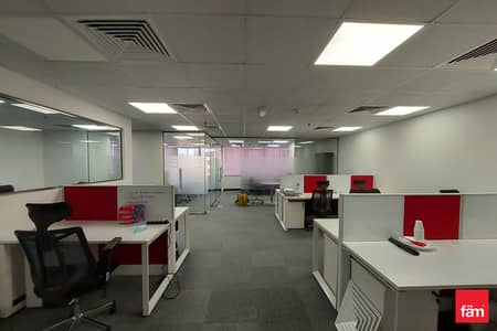 Office para en Alquiler en Jumeirah Lake Towers (JLT), Dubai - Oficina en Jumeirah Lake Towers (JLT)，Mazaya Business Avenue，Mazaya Business Avenue BB-1, 129990 AED - 15723147